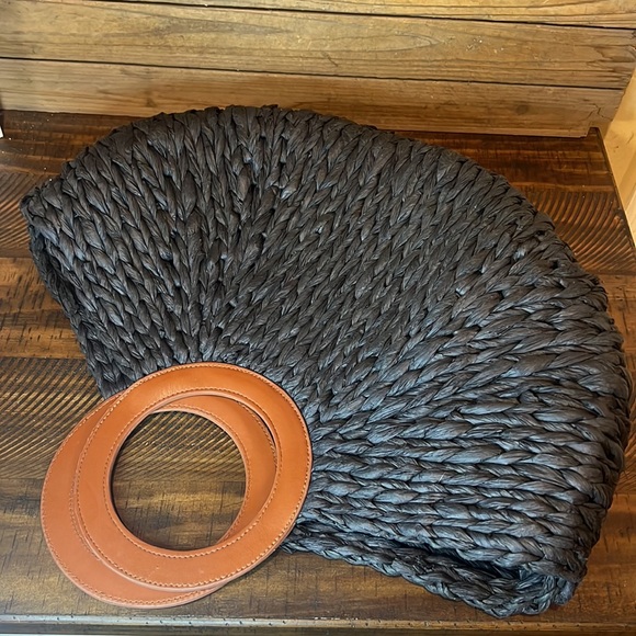 Who What Wear Black Tote With Brown Handles - Picture 7 of 7